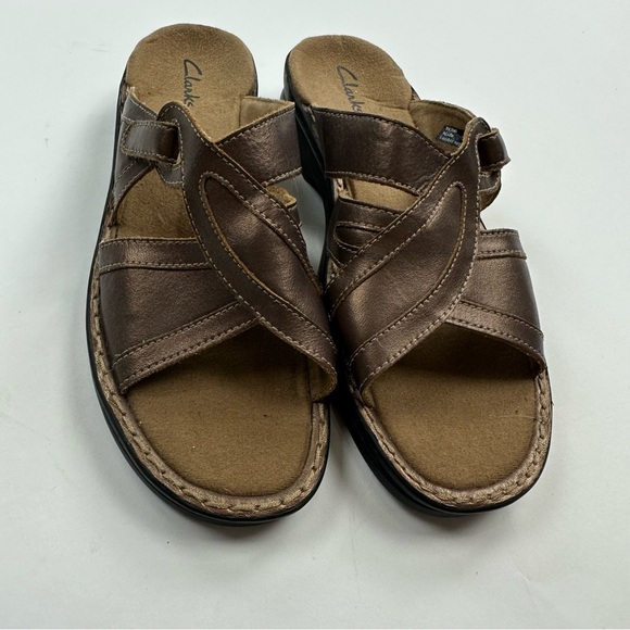 Clarks Comfort Leather Sandals Size 8 Wide - Picture 2 of 7